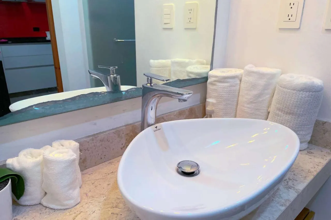 Stylish Studio On The 5Th Ave Of Playa Del Carmen
